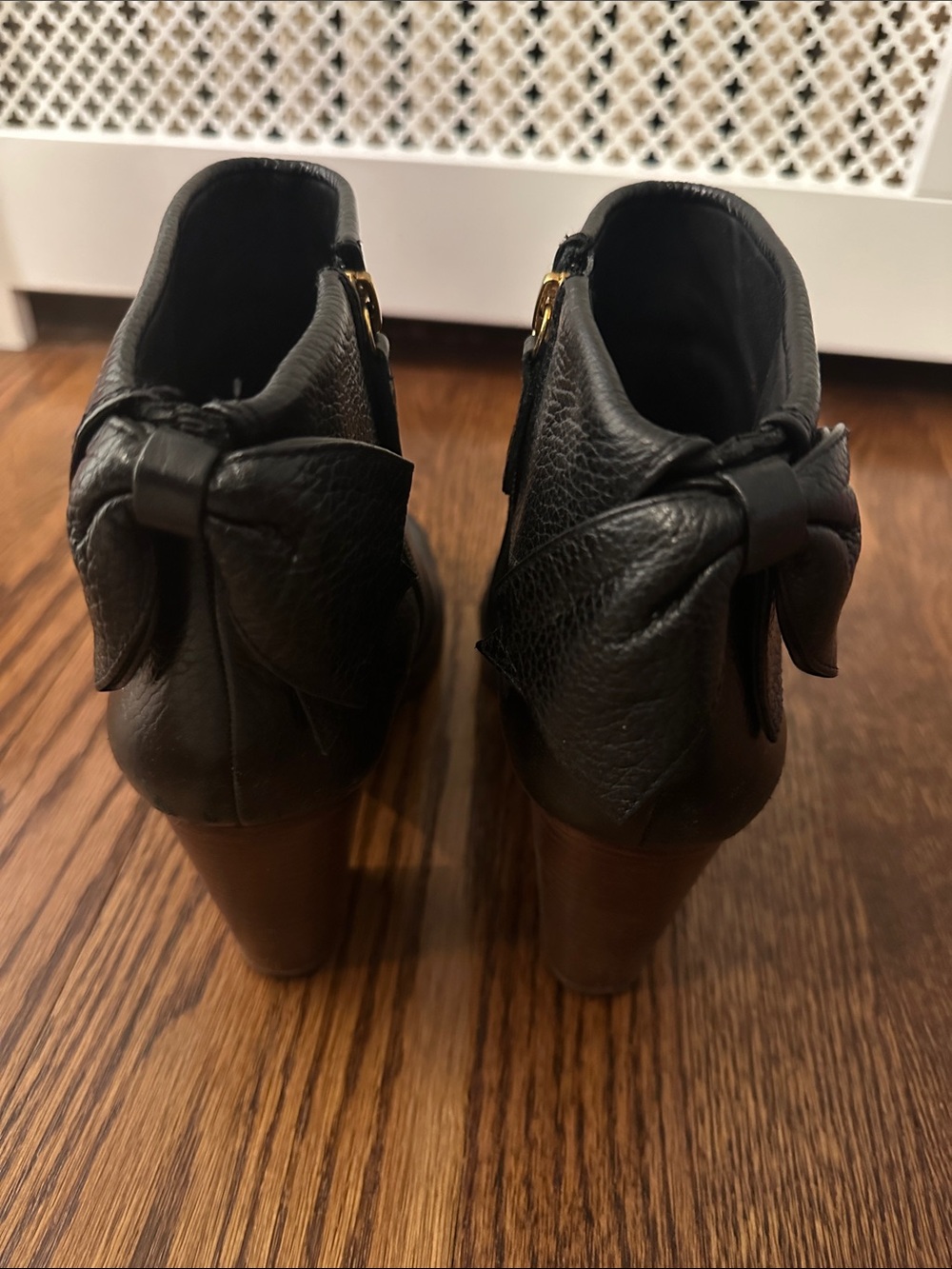 Kate Spade Black Leather Bow-Back Women's Ankle Boot, 8.5
